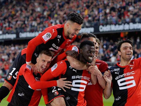 包含马赛中场组织能力明显提升，迎战强敌的词条