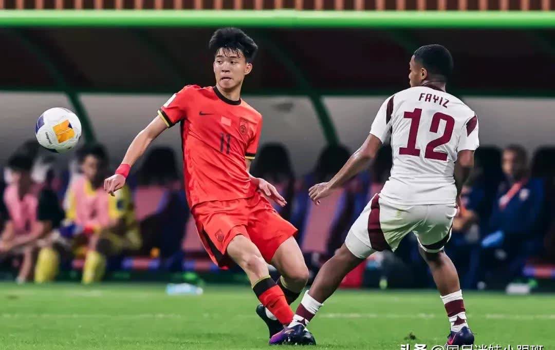 包含卡塔尔球队挑战澳大利亚劲旅，力争晋级下一轮的词条