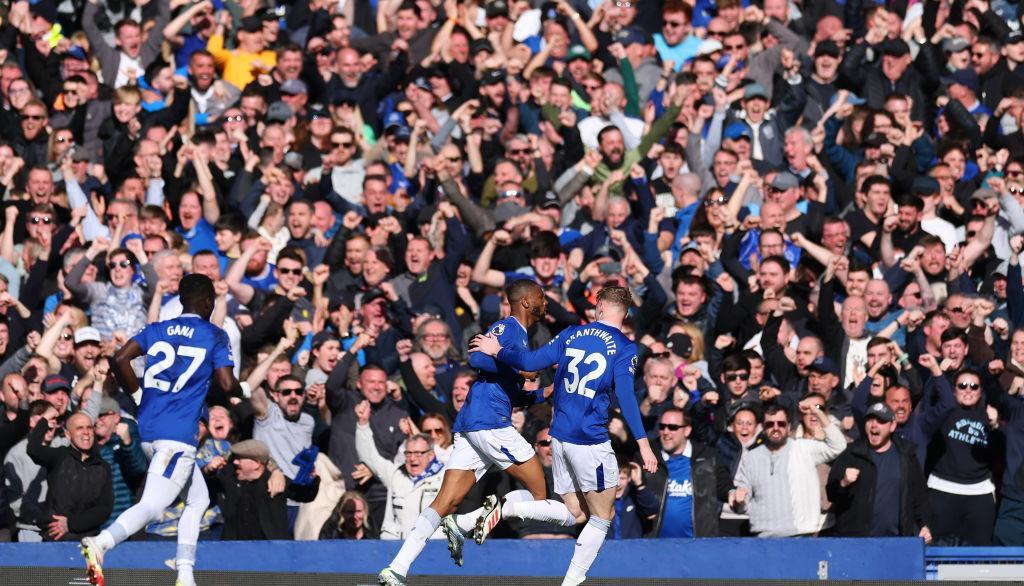 世俱杯赛程-关于埃弗顿客场逼平，表现令人耳目一新的信息