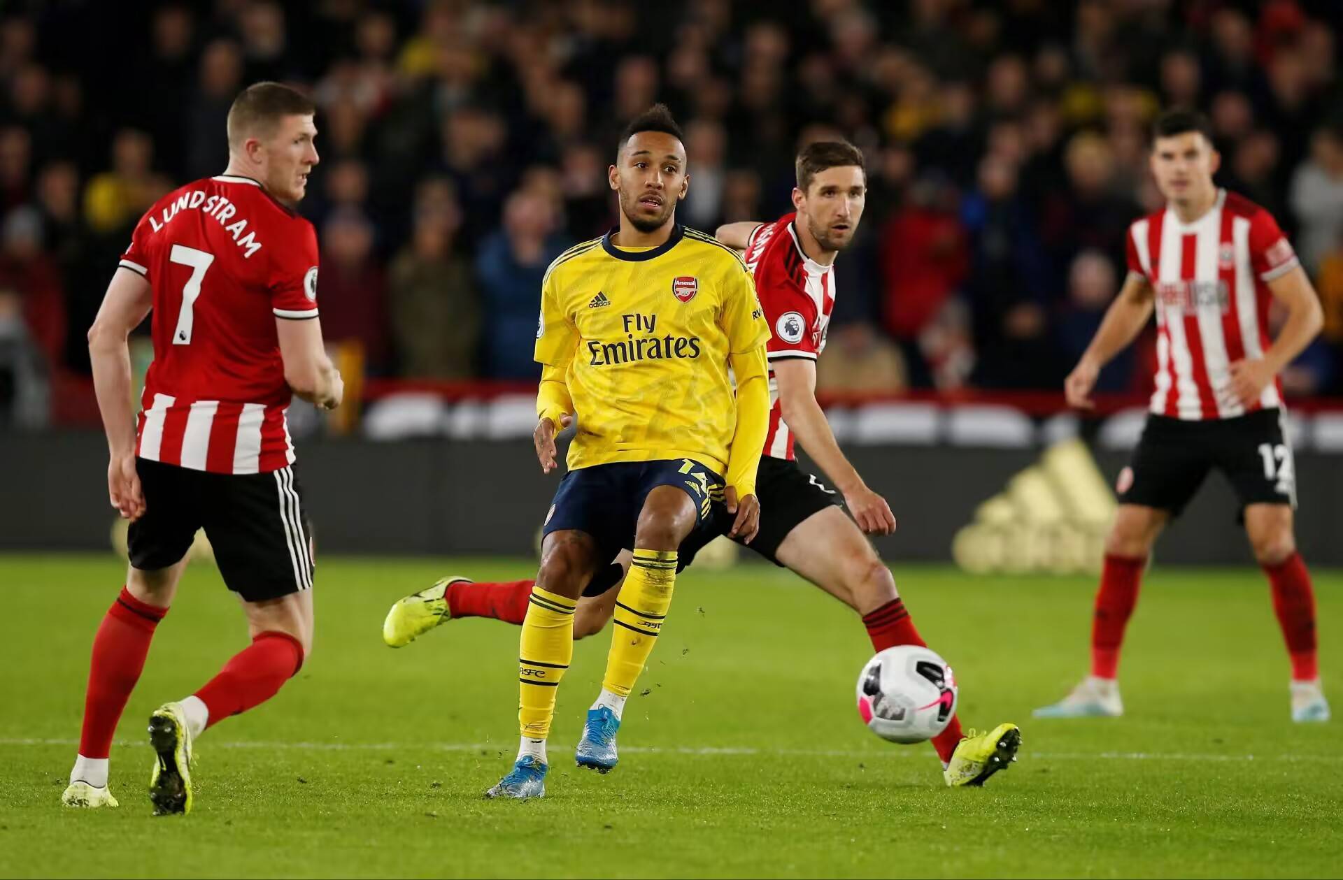 斯托克城主场不敌谢菲联，保级前景黯淡的简单介绍