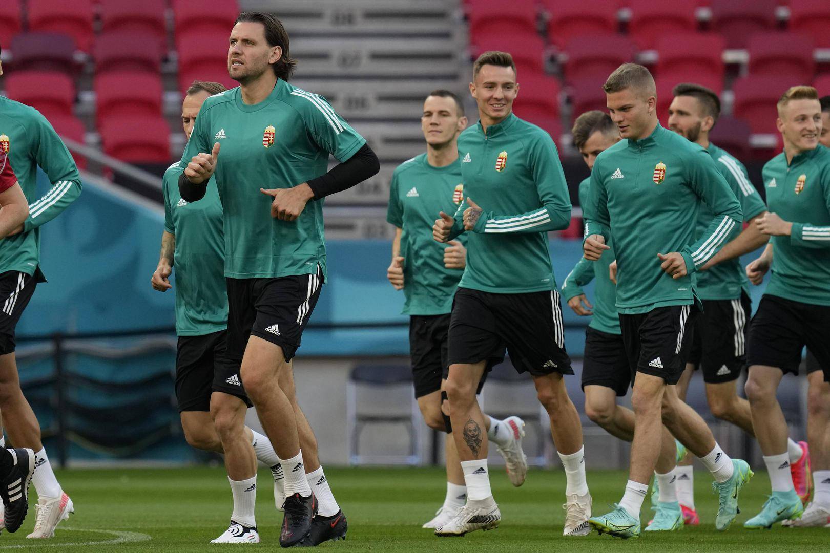 世俱杯改制-瑞士国家队士气高涨迎战比利时挑战