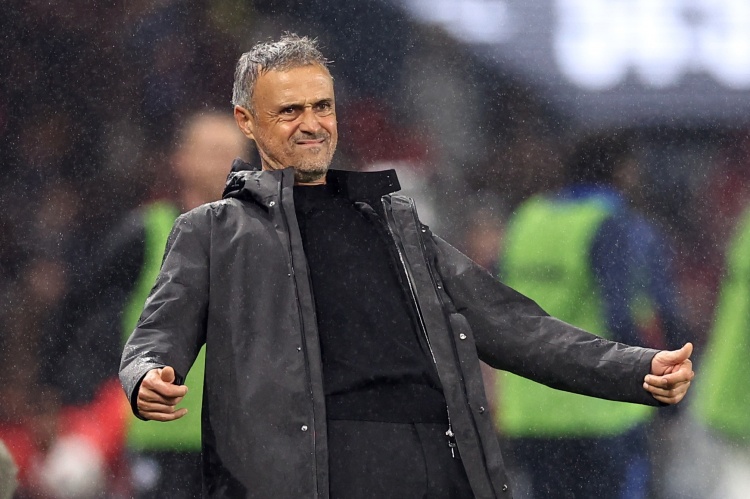 世俱杯参赛资格-多特蒙德主场不敌对手，遭遇挫折的简单介绍