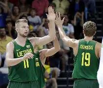 立陶宛足球：维尔纳尔卡获胜，一路高歌