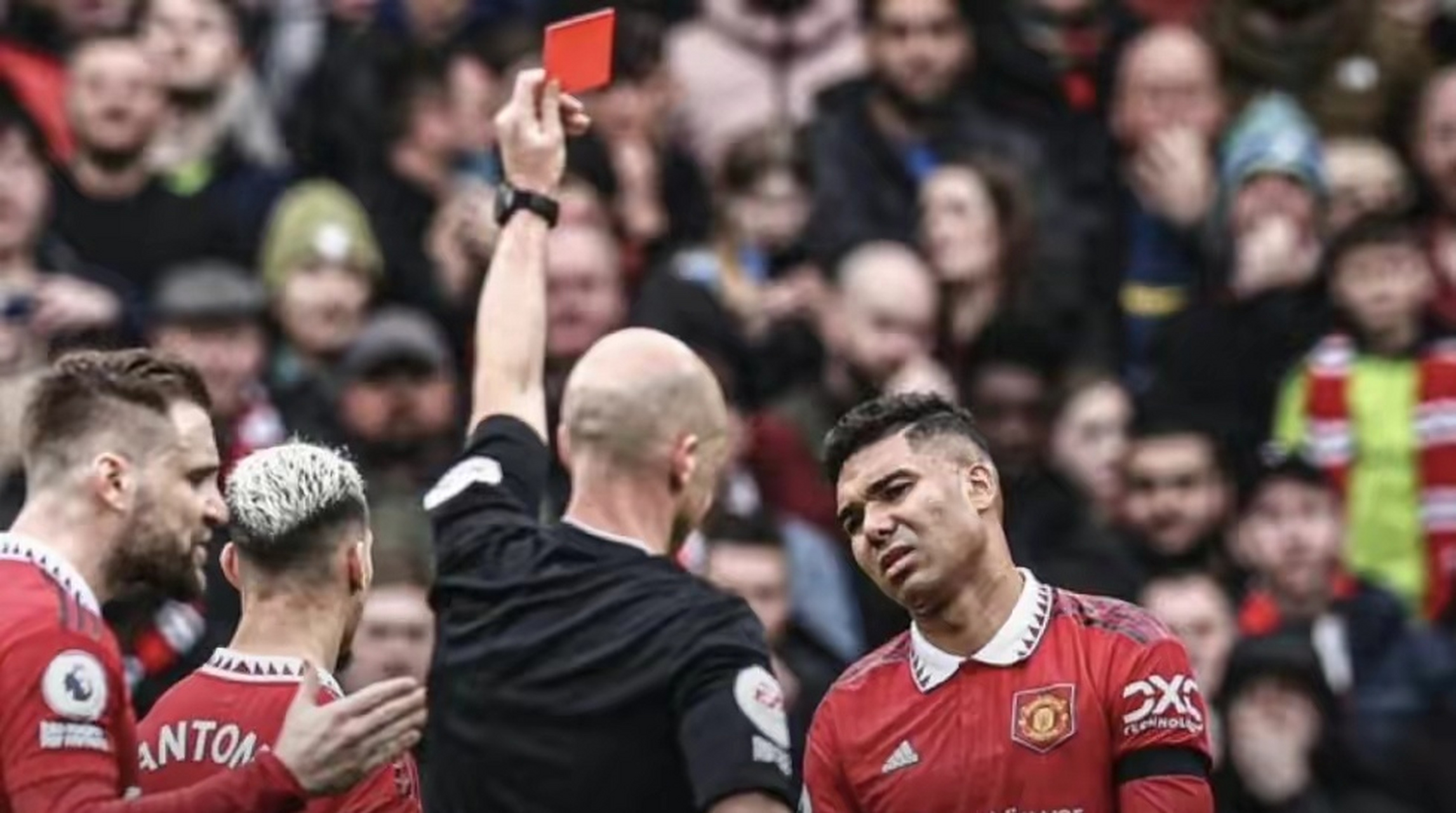 世俱杯分组-南安普顿客场逼平曼联，表现抢眼