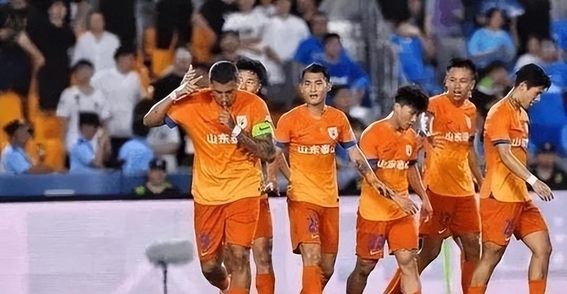 世俱杯冠军-上海申花客场击败对手，实现连胜