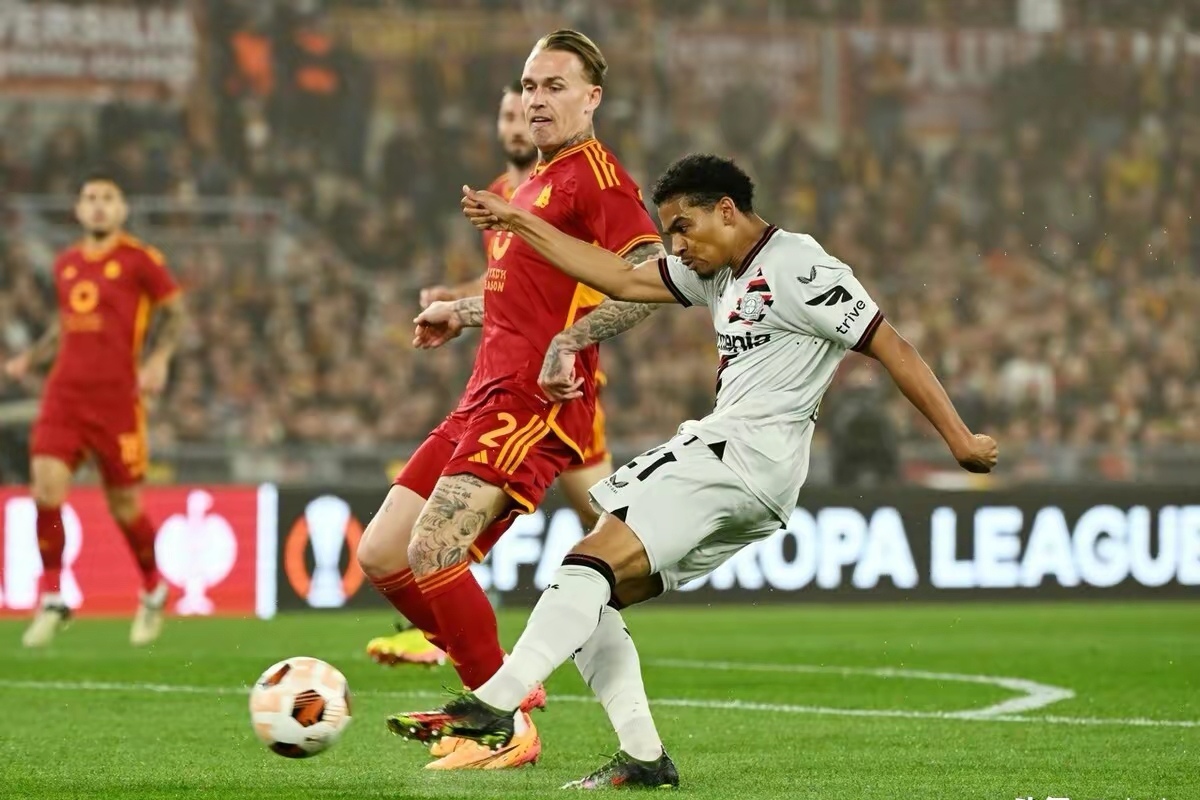 勒沃库森客场锁定欧战资格，球队士气高涨