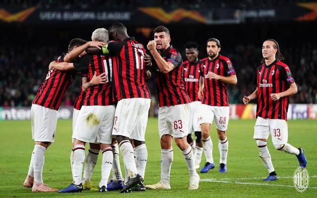 法兰克福豪取四连胜，主场高唱胜利的简单介绍