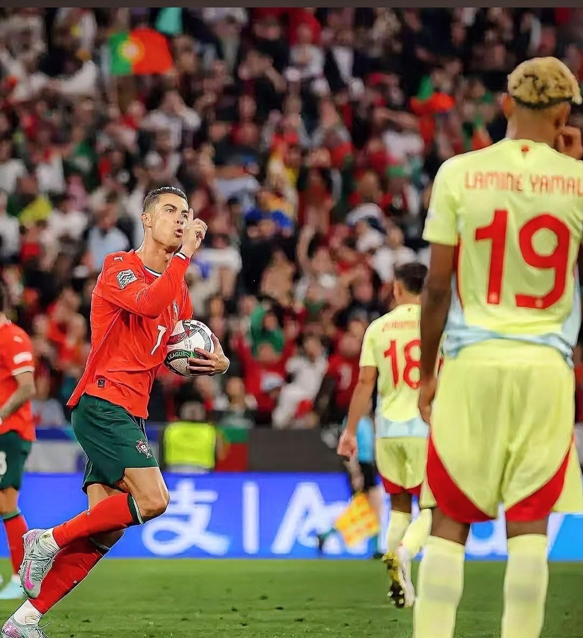 包含欧洲锦标赛精彩继续，球员们为冠军奋力拼搏的词条