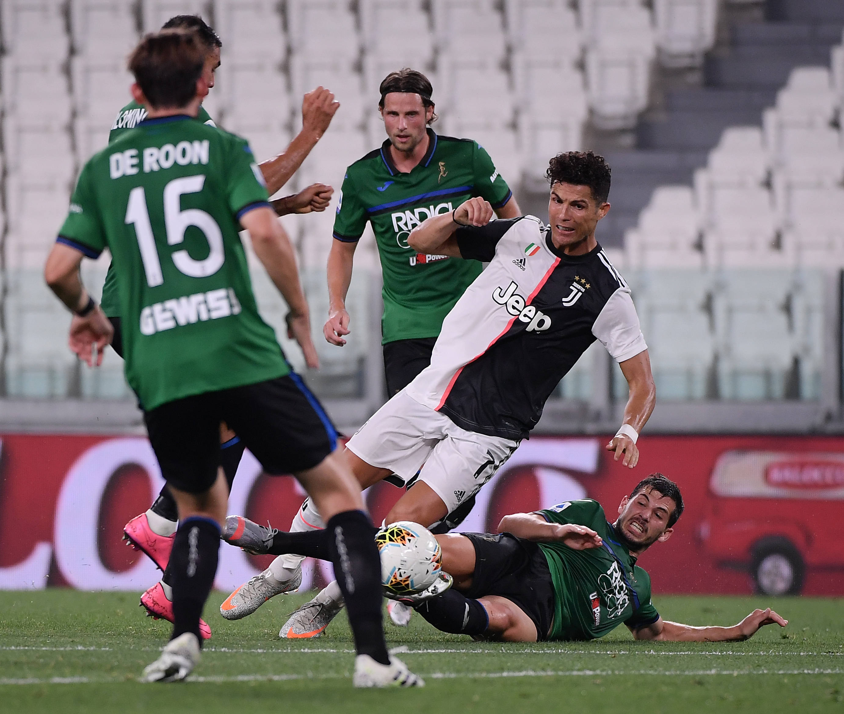 尤文图斯2-1惨败：亚特兰大实力无敌的简单介绍