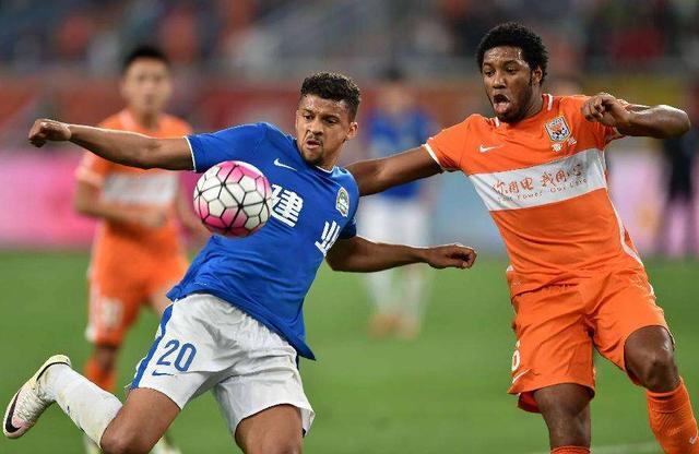 世俱杯-浙江绿城爆冷击败广州富力，积分榜上升两位