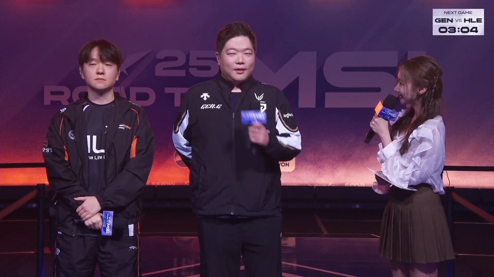 HLE横扫FLY，Canyon完成史诗逆转宿命之战成都决赛之夜，让粉丝疯狂欢呼