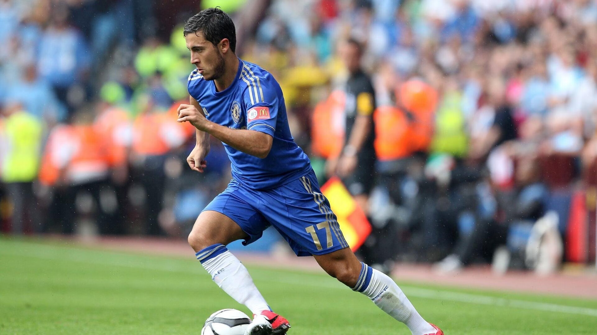 奖杯与权杖,当梅德韦杰夫同时在两极世界写下自己的名字