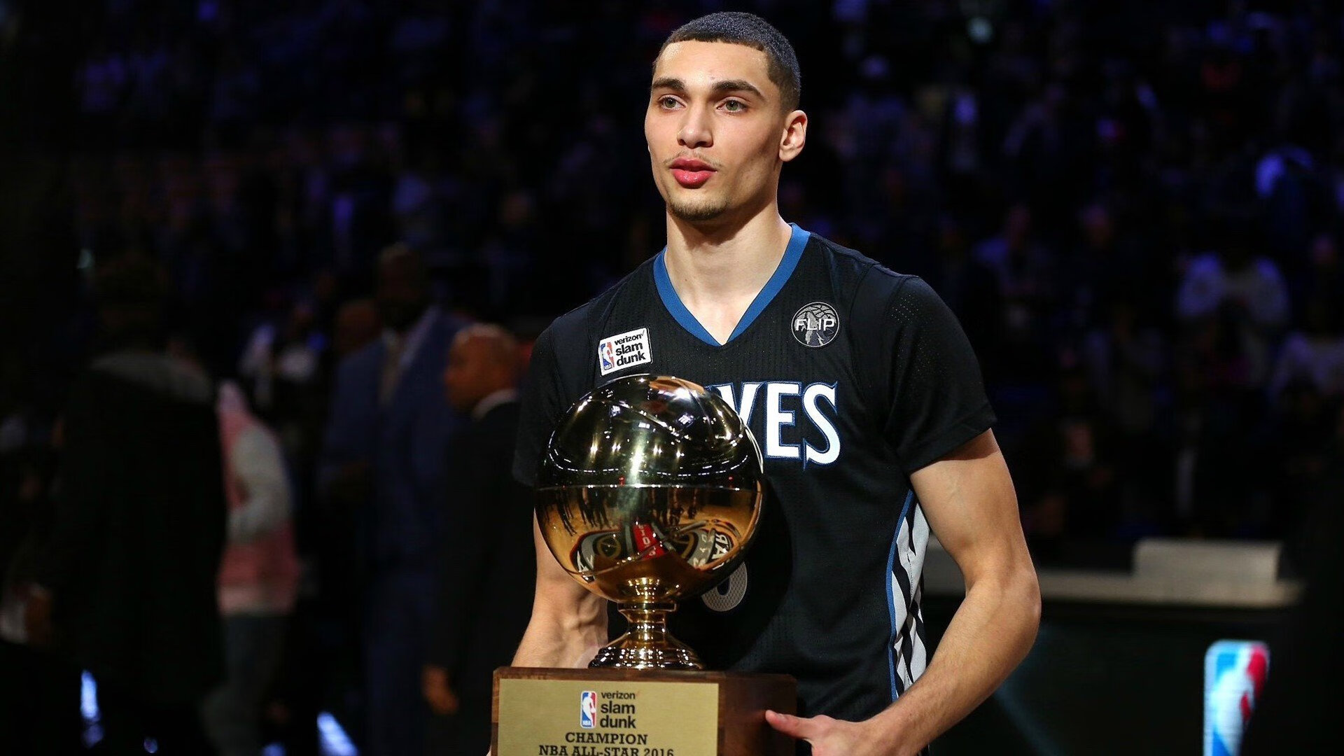 世俱杯分组-冰与火之歌，吉林绝境逆袭，布克三节咆哮点燃东北德比