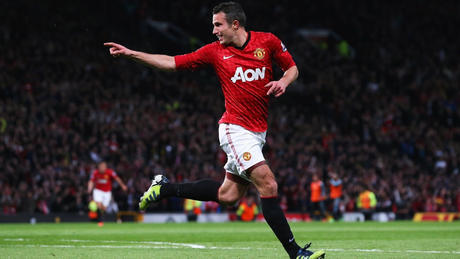 先扩展思维，拟定几个不同风格的标题